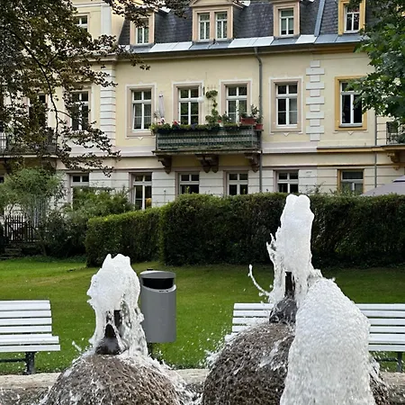 Am Springbrunnen Апартаменты *